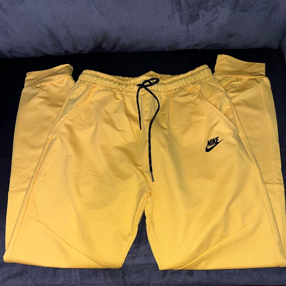 Yellow Nike Tech set